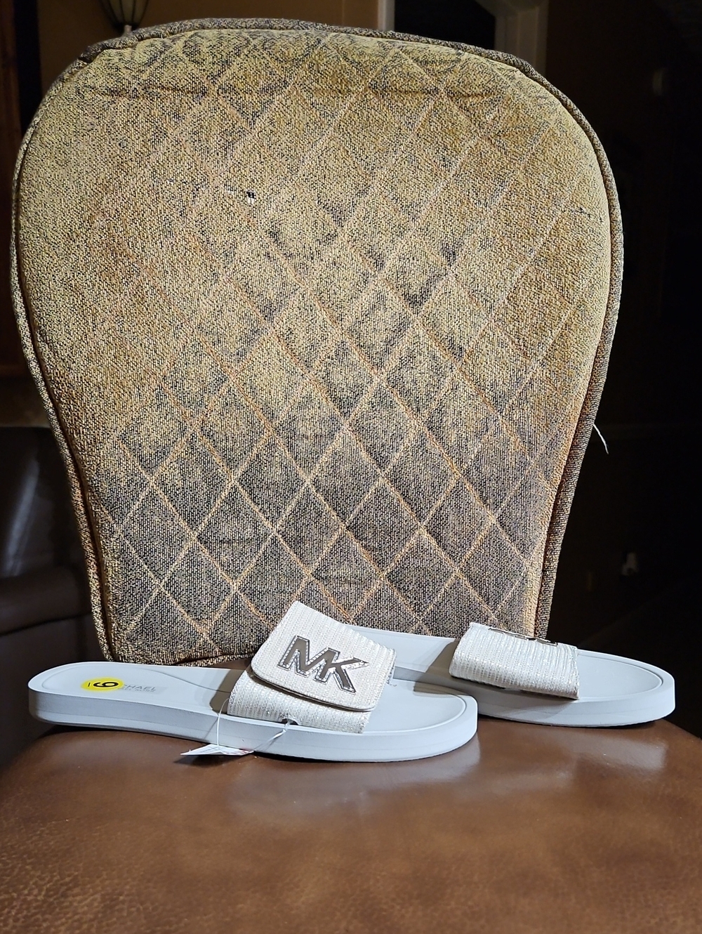Michael Kors Wade Cream Gray Glitter Logo Slip On Slides Sandals Shoes NWT
